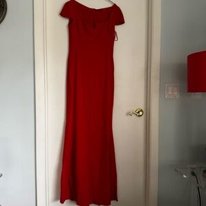Alexander McQueen beautiful red dress; get party ready with this gorgeous gown